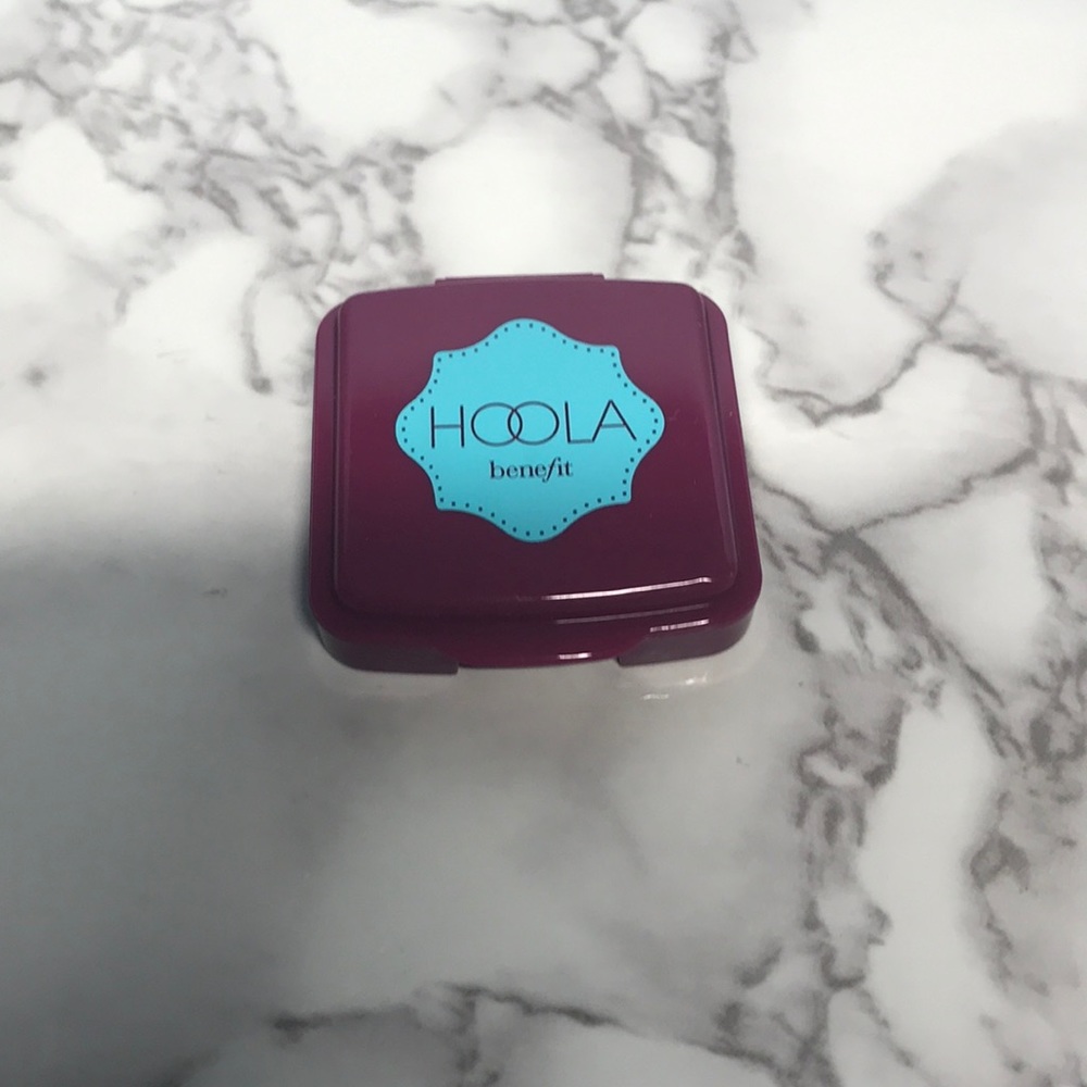 ✨Benefit Cosmetics Hoola (Natural Bronze)✨